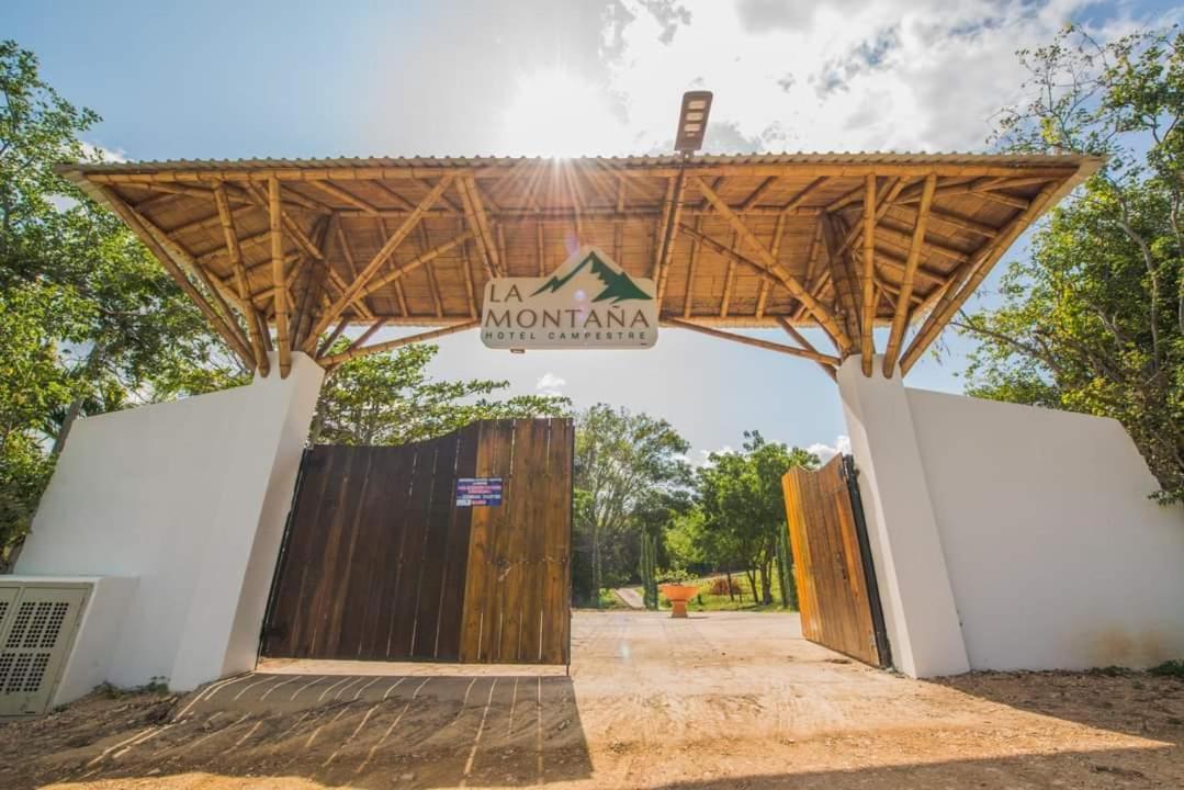Hotel Campestre La Montana จีราร์ดอท ภายนอก รูปภาพ