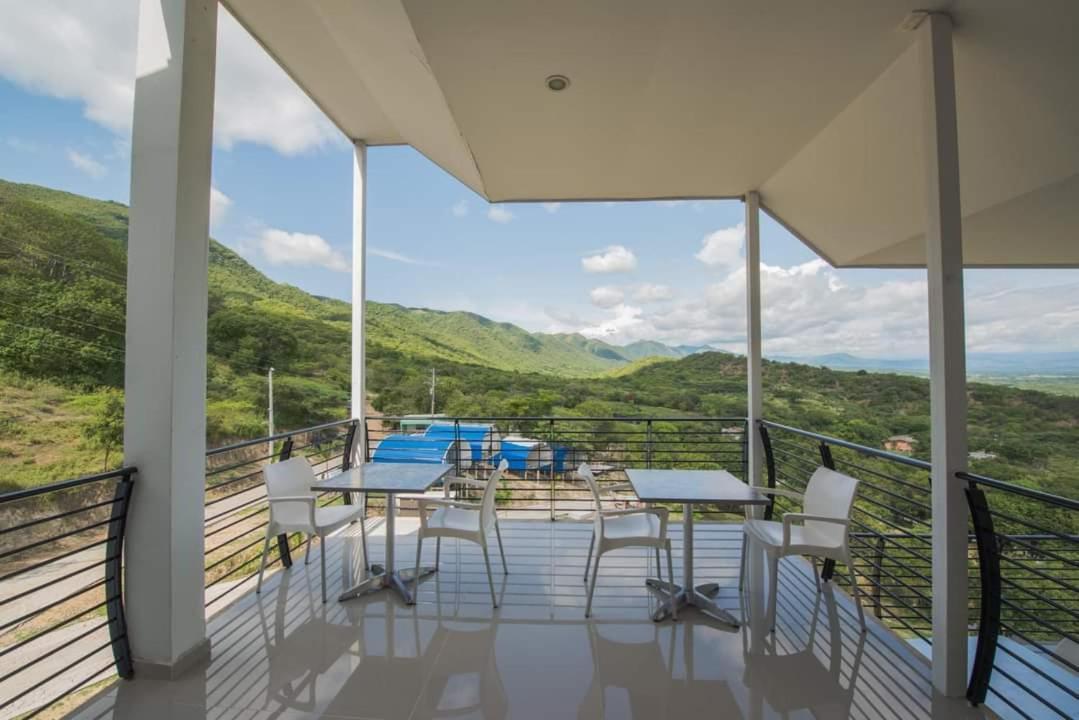 Hotel Campestre La Montana จีราร์ดอท ภายนอก รูปภาพ